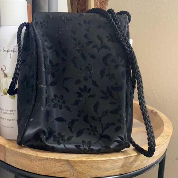 Small Purse - Picture 2 of 4